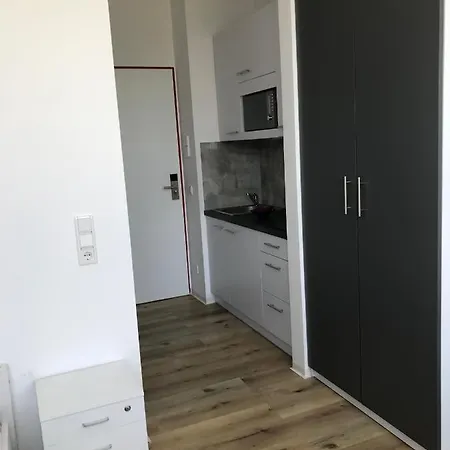 아파트호텔 Ferienwohnung Am Campus Sdi